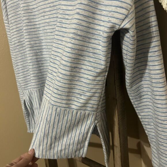 Abercrombie Blue & Grey Striped Hi Low Shirt Nautical Coastal Cool - Picture 10 of 13